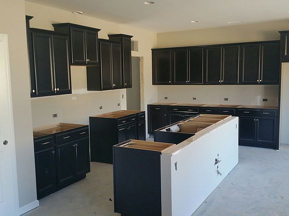 5th image of 820 Blue Moon Ct