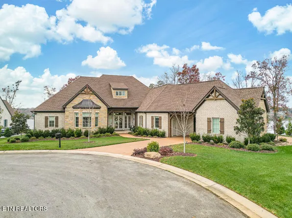 1212 Shadow Hill Dr, Lenoir City, TN 37772