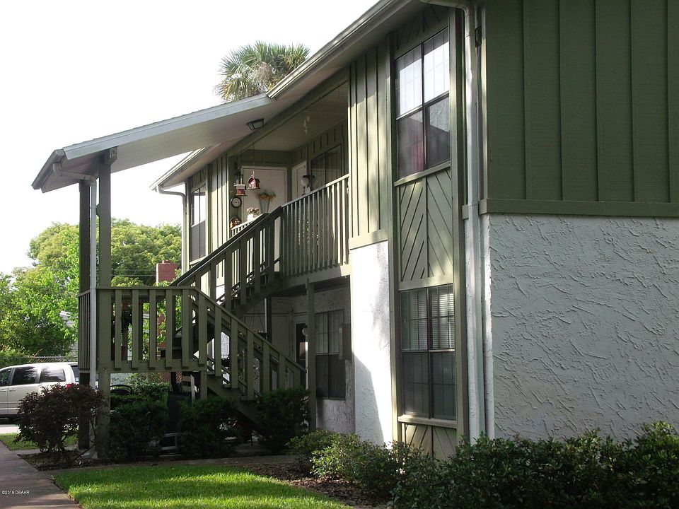 1st image of 840 Center Ave #610