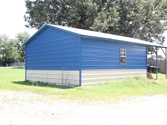 2nd image of 72 Ashwood Ln