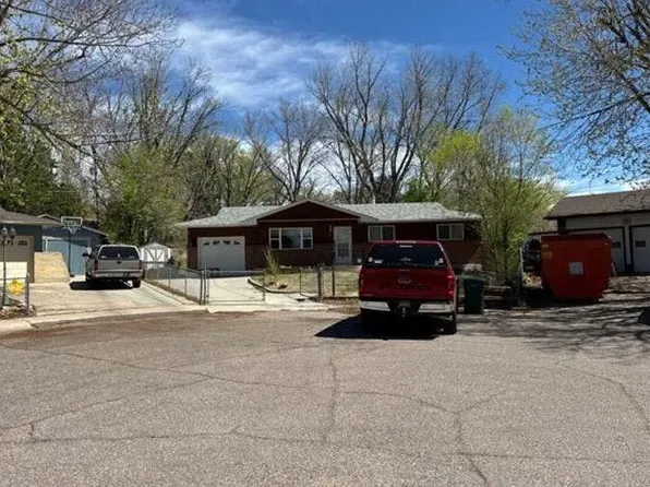 90 Byron Pl, Colorado Springs, CO 80911