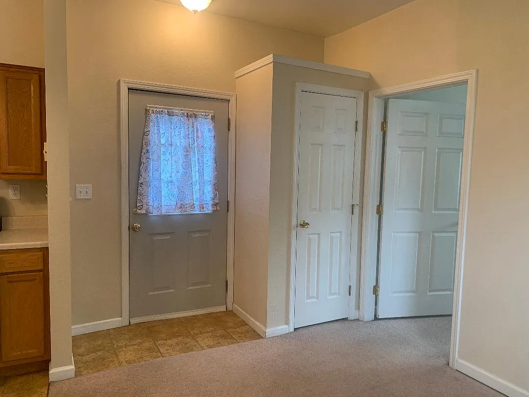 1 bed, 416 sqft, $1,200 — Photo 4