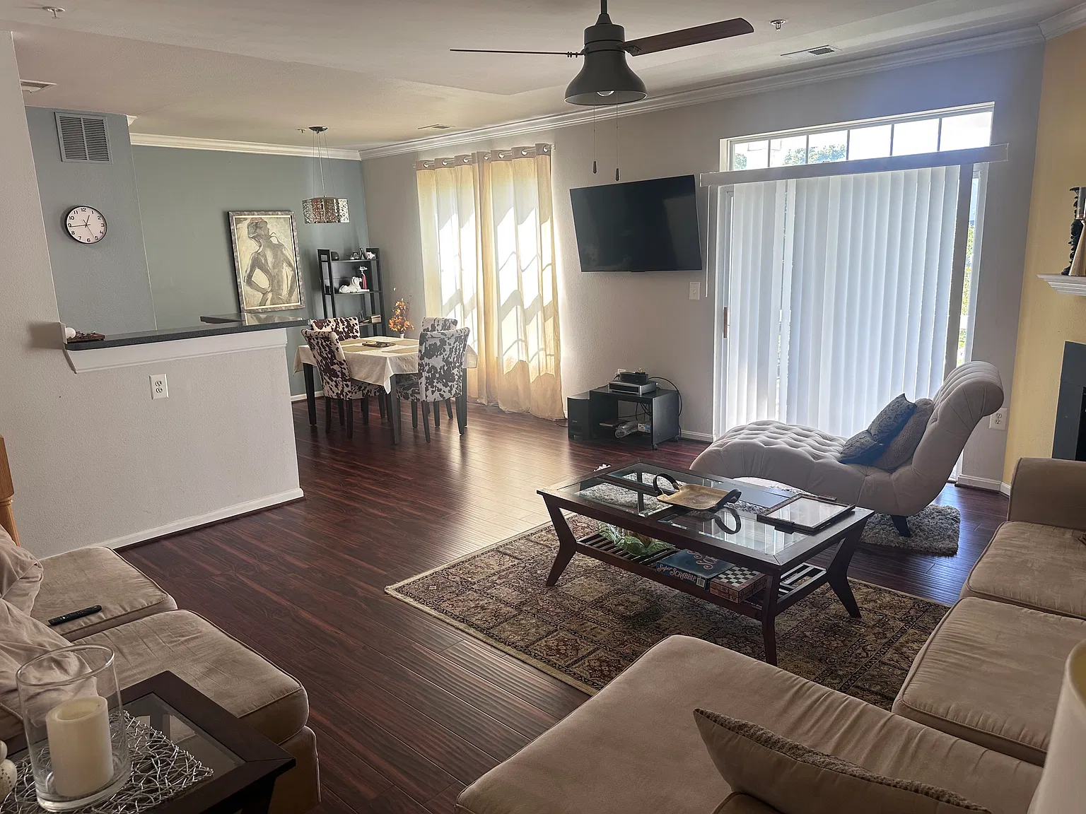 2 bed, 1312 sqft, $2,600 — Photo 3