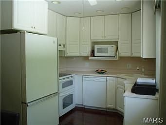 5th image of 1205 Miremont Dr