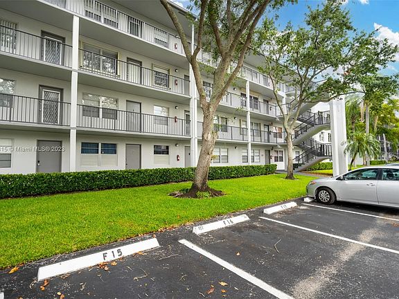 4th image of 400 SW 134th Way APT 114F