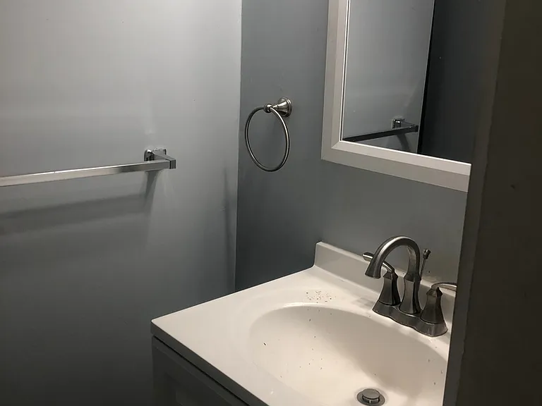 1435 Madison Ave #5 — Photo 4