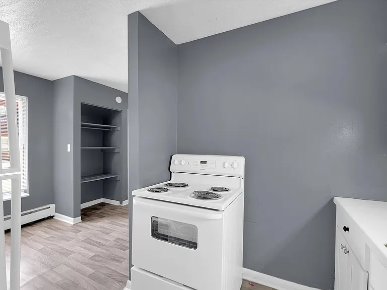 Cedar Chase Apartments — Photo 52