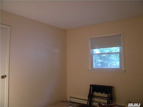 5th image of 26 Rockne St
