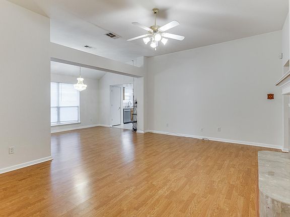 4th image of 1209 Varacruz Dr