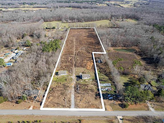 2nd image of 1589 Scott Rd