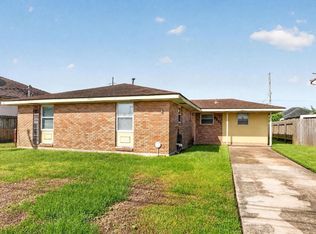 4632 Marque Dr, New Orleans, LA 70127