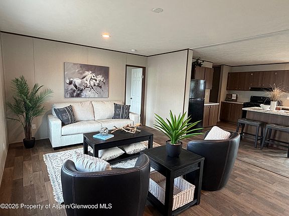 2nd image of 112 Silver Queen Cir