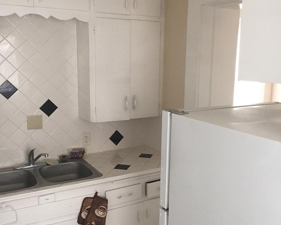 1st image of 402 W French Ave APT A