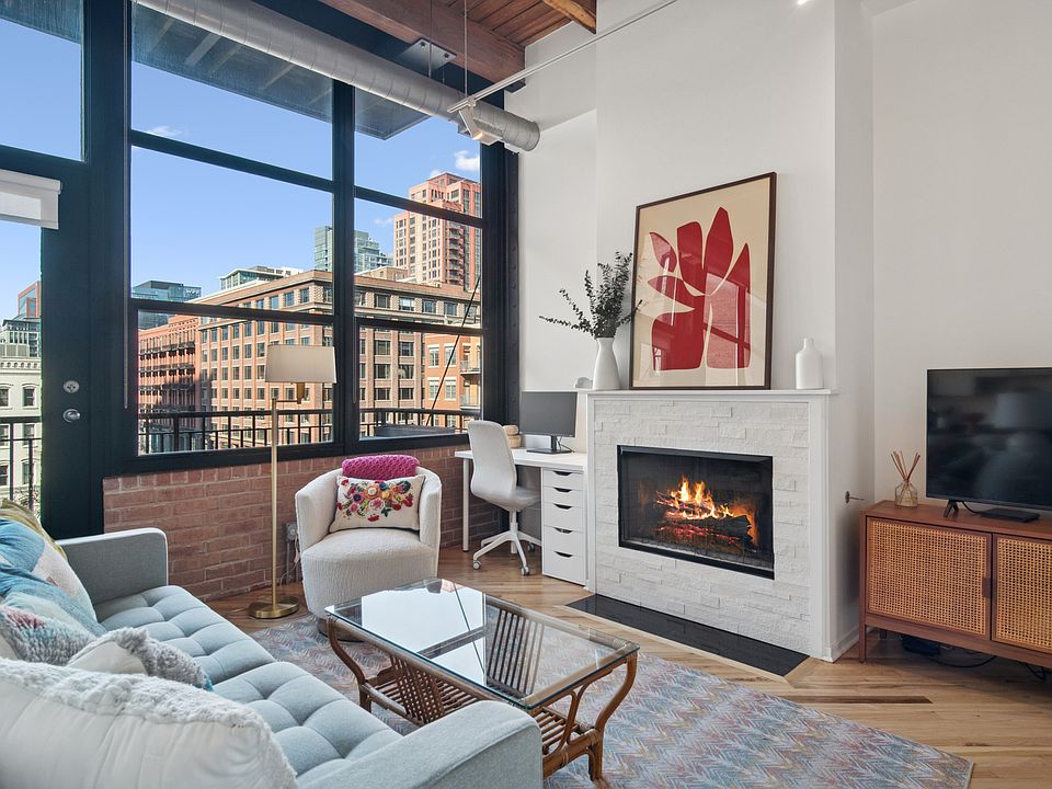 226 N Clinton St APT 405, Chicago, IL 60661 | Zillow
