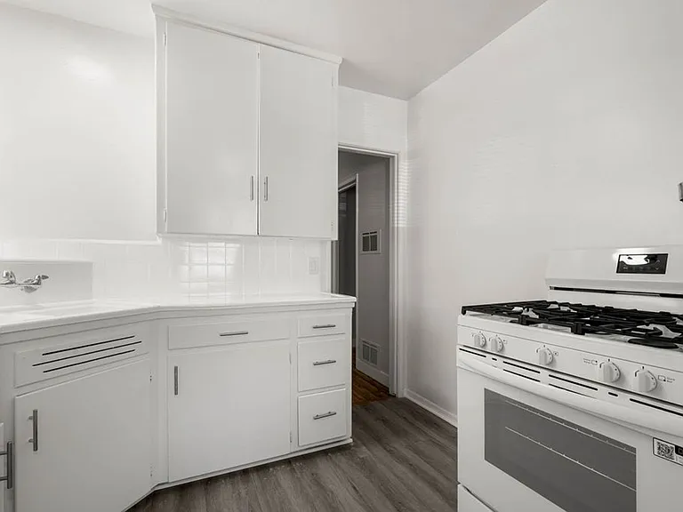 4108-4106 W Palmwood Dr — Photo 15
