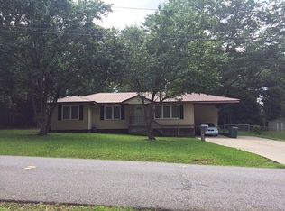 86 Michael Dr, Newnan, GA 30263