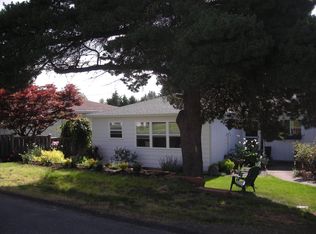 23103 SW Schamburg Dr, Sherwood, OR