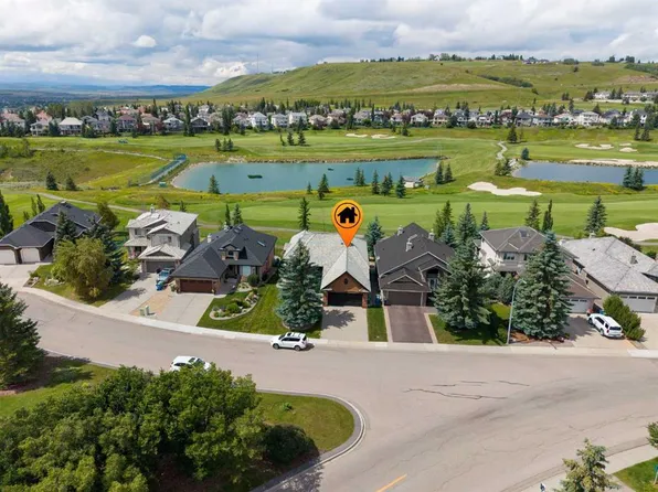 112 SE Gleneagles Vw, Cochrane, AB T4C 1P3
