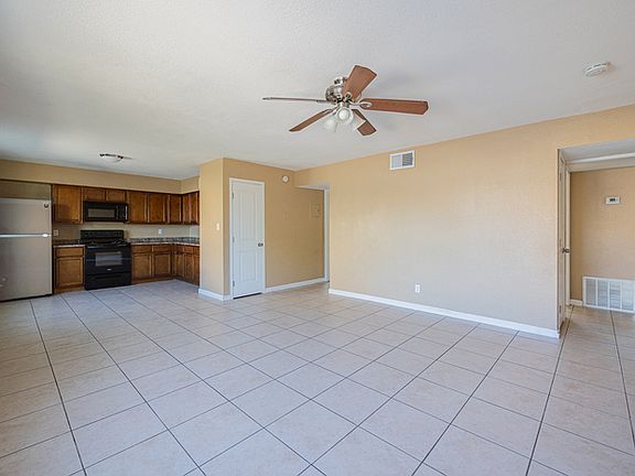 4th image of 2713 E Jones Ave APT 2