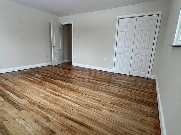 3rd image of 340 Maple St #A