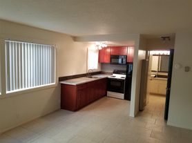 2118 H Street, Sacramento, CA 95816 - 04, 04