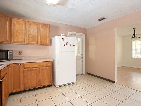 5th image of 1686 Beasley Dr