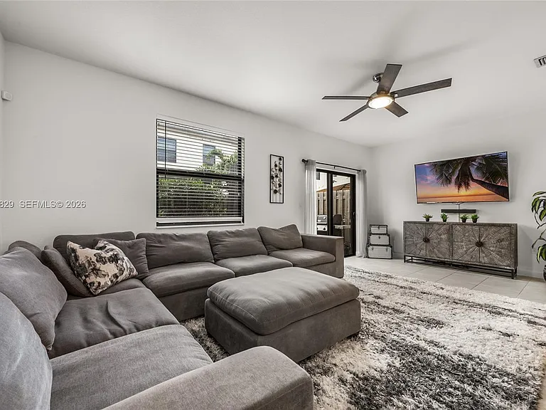 23412 SW 131st Ave #23412 — Photo 7