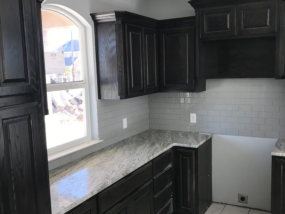 2nd image of 410 Spraberry Dr