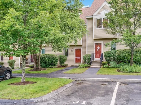 31 Hunters Run Pl W #31, Haverhill, MA 01832