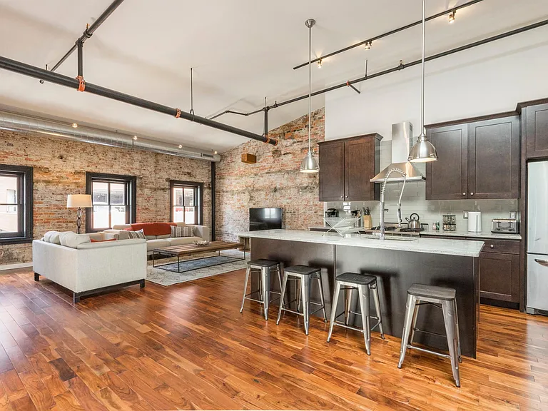 30 S 7th St #FURNISHED — Photo 33