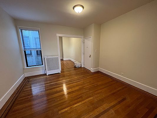 3rd image of 3420 42nd St APT 3R