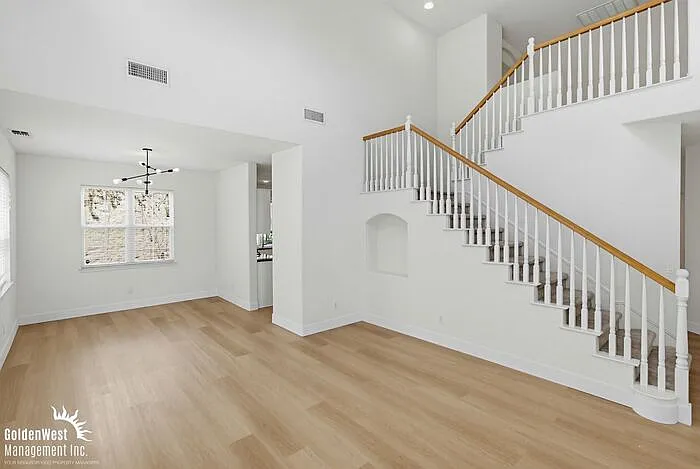 706 Casita Ln — Photo 3