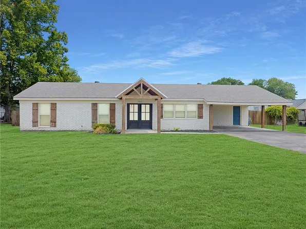 707 Magnolia Dr, Jennings, LA 70546