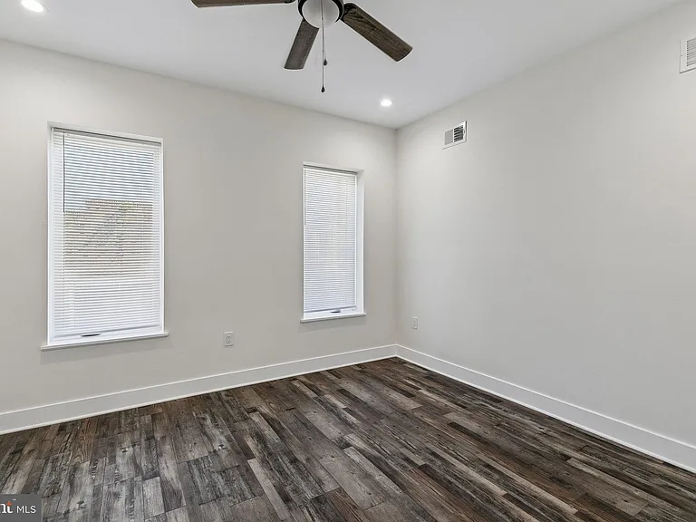 3156 Almond St — Photo 30