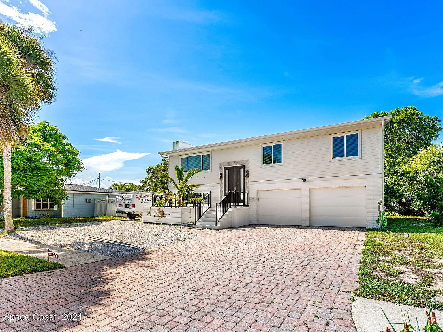 4 bed, 2.0 bath, 1724 sqft, $5,500 — Photo 3