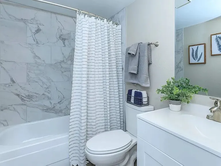 Westside Commons - Beautiful One and Two Bedroom Available NOW! - ONE MONTH FREE!! — Photo 2