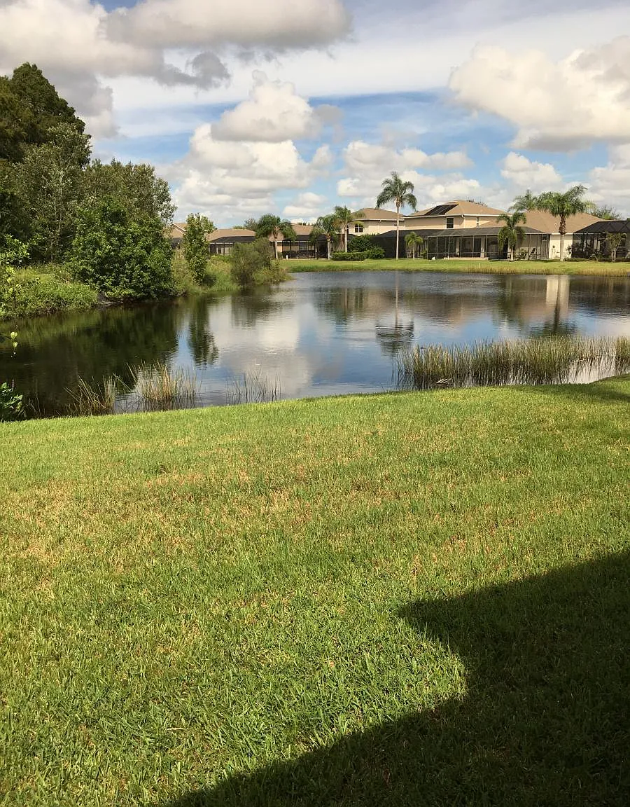 2 bed, 1870 sqft, $2,399 — Photo 1