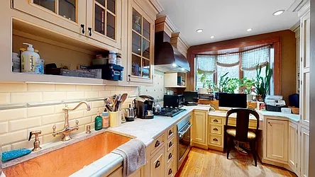 Sold by Capri Jet Realty Corp