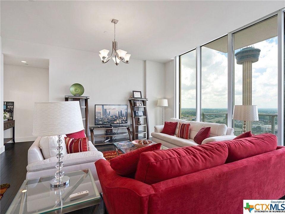1st image of 610 E Market St #2605