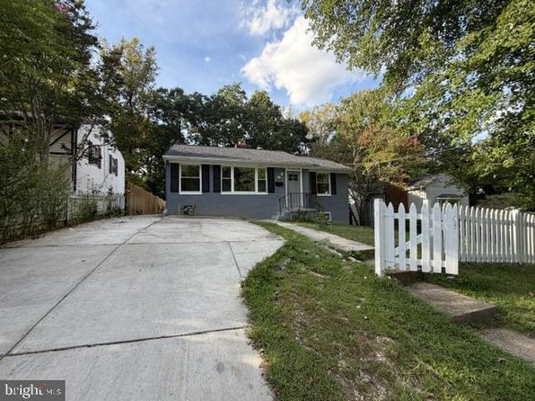 128 Whitmoor Ter