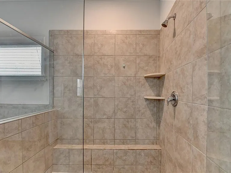 7410 Ansley View Ln — Photo 52