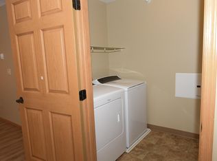 17250 Twin Lakes Rd #405, Elk River, MN 55330