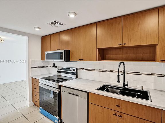 2nd image of 1800 Sans Souci Blvd APT 435