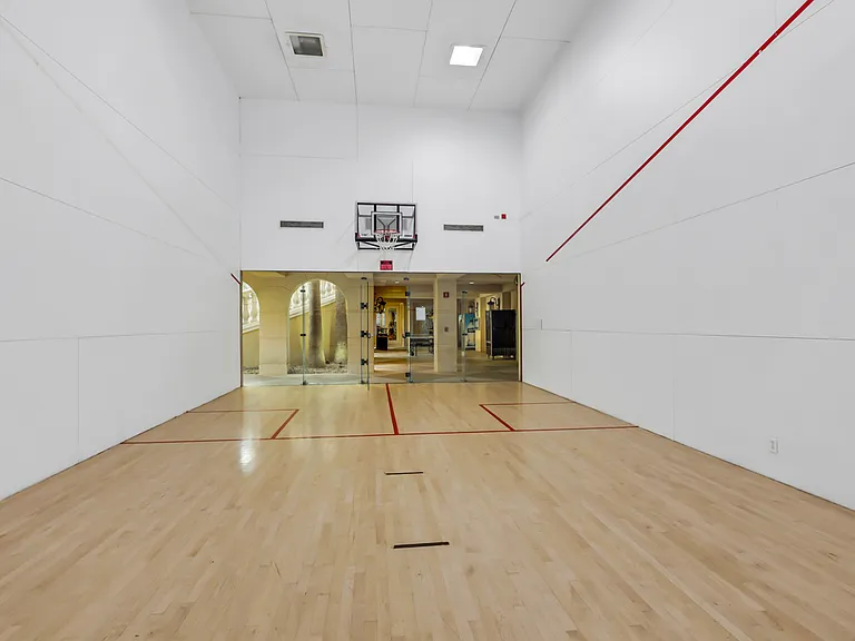 230 E Flamingo Rd #435 — Photo 3