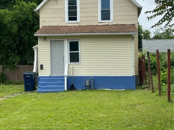 220 24th St, Niagara Falls, NY 14303