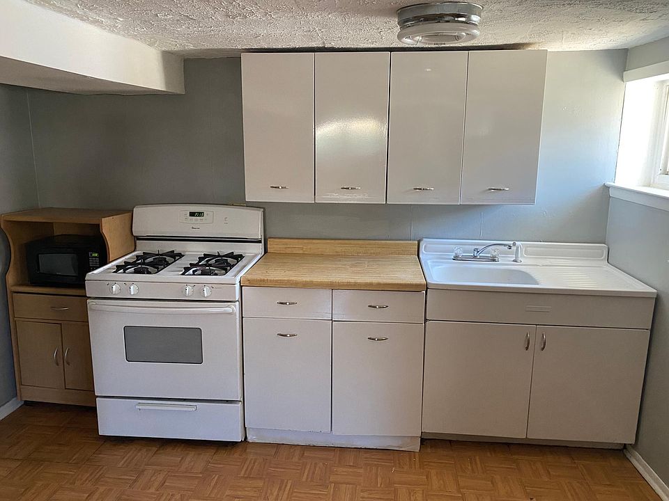 2nd image of 169 W 5th St