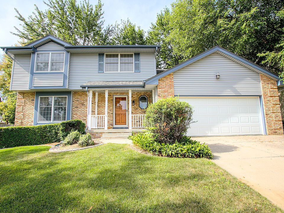 1st image of 905 Michael Dr
