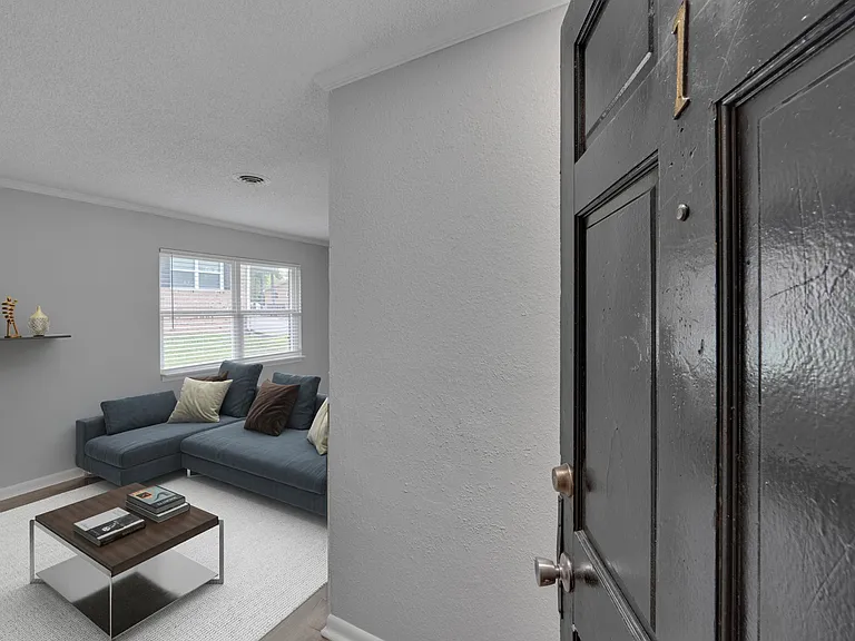 BLU Station Apartments — Photo 21