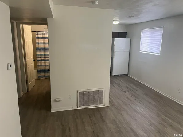 227 W Elm St, Chillicothe, IL 61523