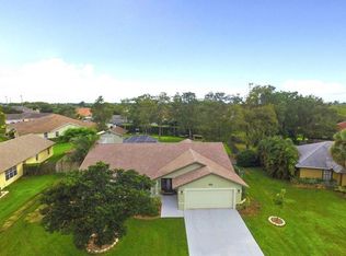 13728 Carlton St, Wellington, FL 33414